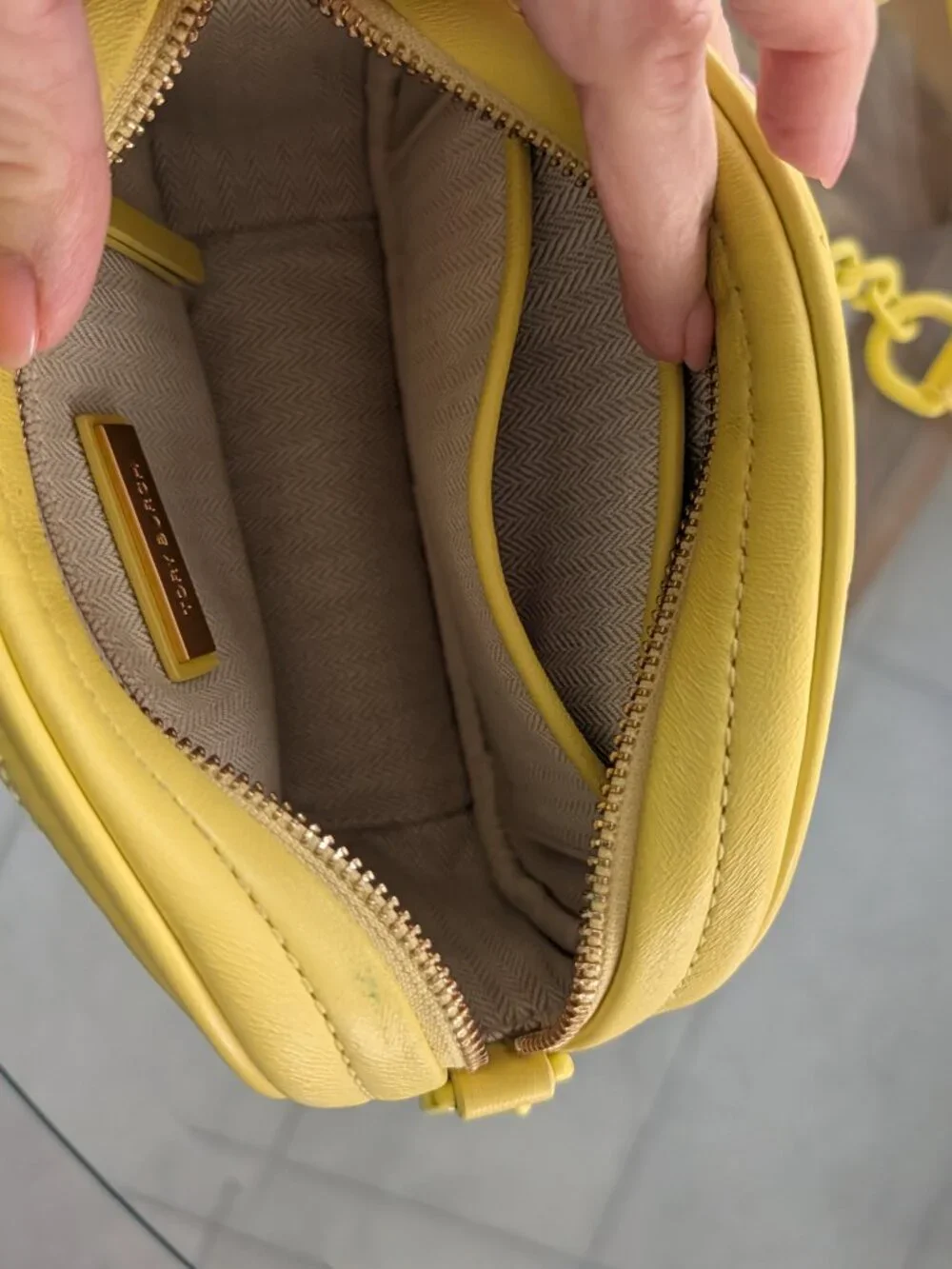 Tory Burch Kira Chevron Camera Bag- Like New!